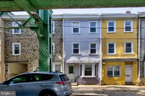 4324 Cresson St, Philadelphia, PA 19127