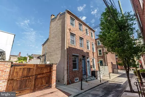 812 S Howard St, Philadelphia, PA 19147