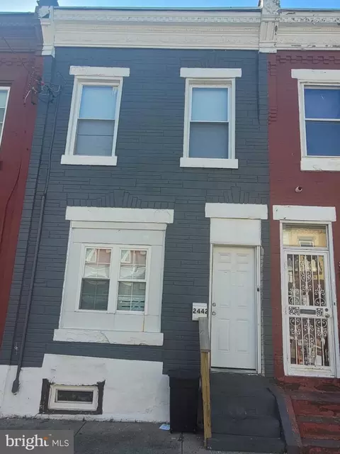 2442 W Oakdale St, Philadelphia, PA 19132