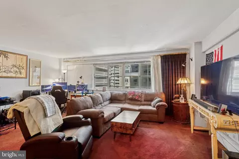 1900 John F Kennedy Blvd #1024, Philadelphia, PA 19103