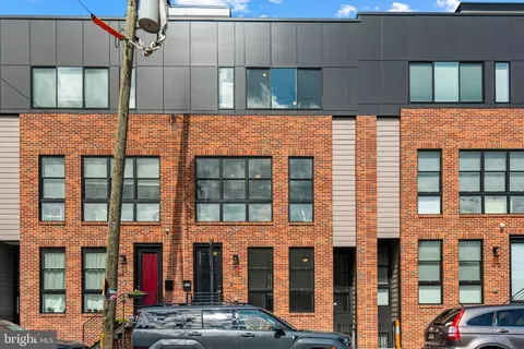 670 N 13th St, Philadelphia, PA 19123