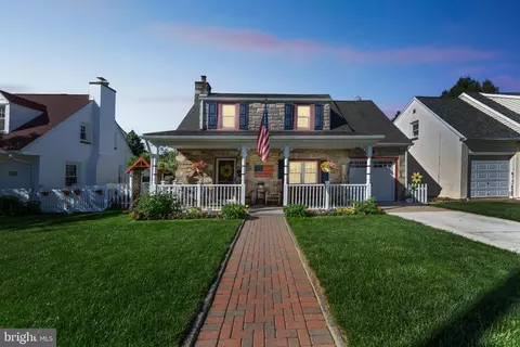 316 Fuller St, Philadelphia, PA 19111