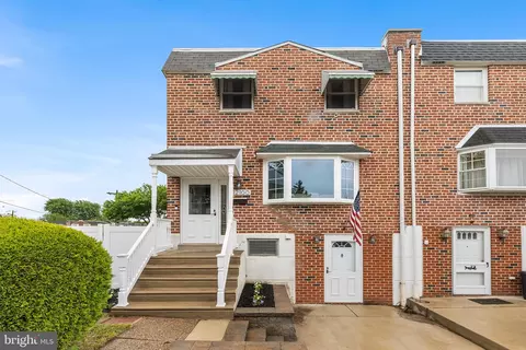 12100 Ranier Rd, Philadelphia, PA 19154