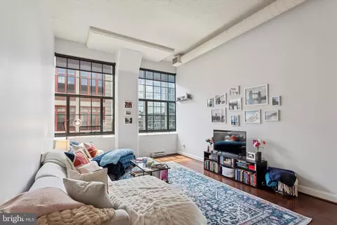 2429 Locust St #508, Philadelphia, PA 19103