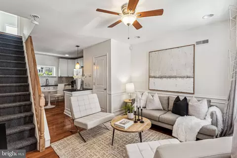 2244 Titan St, Philadelphia, PA 19146
