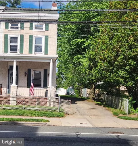 6783 Ridge Ave, Philadelphia, PA 19128