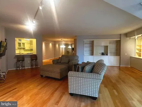 1420 Locust St #14K, Philadelphia, PA 19102