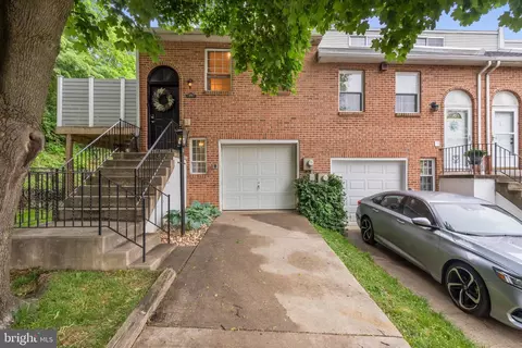 3701 Barner Pl, Philadelphia, PA 19114