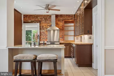 38 E 40 E Willow Grove Ave, Philadelphia, PA 19118