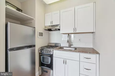 2101 Chestnut St #1514, Philadelphia, PA 19103
