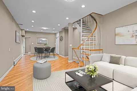 139 Jamestown St, Philadelphia, PA 19127