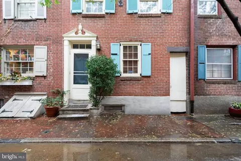 218 S Delhi St, Philadelphia, PA 19107