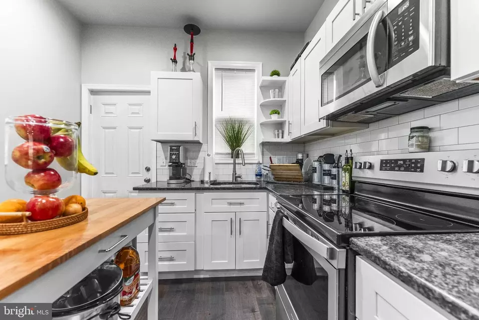 Kitchen - 2460 N Natrona St, Philadelphia, PA 19132 photo 1 of 1
