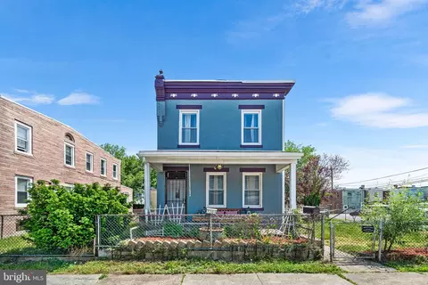 7201 3 Hegerman St, Philadelphia, PA 19135