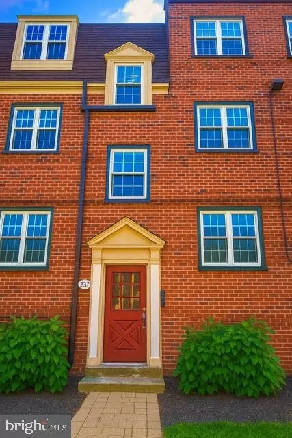 732 Melon Pl #D, Philadelphia, PA 19123