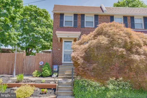 565 Pedley Rd, Philadelphia, PA 19128