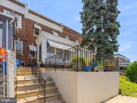 1327 S 56th St, Philadelphia, PA 19143