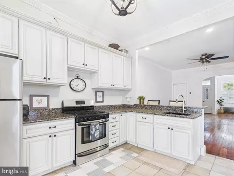 1845 S 15th St, Philadelphia, PA 19145