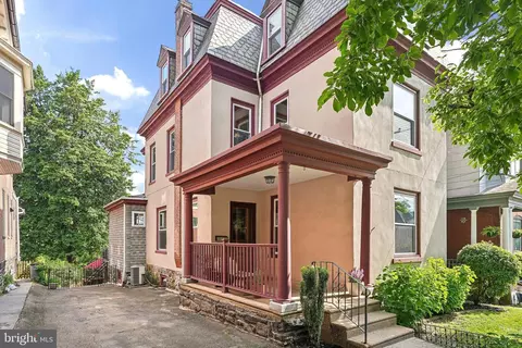 108 Rochelle Ave, Philadelphia, PA 19128