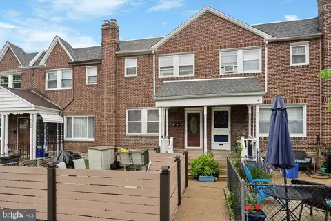 5924 Houghton St, Philadelphia, PA 19128