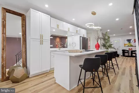 140 N 62nd St, Philadelphia, PA 19139
