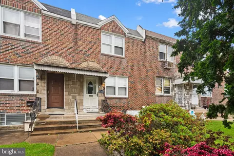 6235 Farnsworth St, Philadelphia, PA 19149