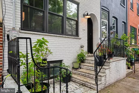 1319 Tasker St, Philadelphia, PA 19148