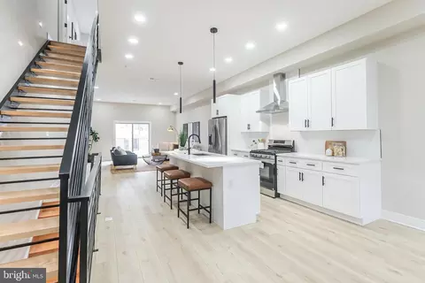 3233 Mercer St, Philadelphia, PA 19134
