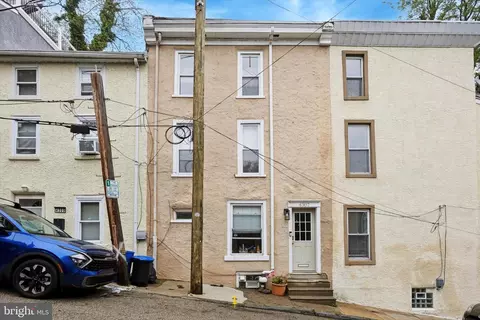 4307 Boone St, Philadelphia, PA 19128