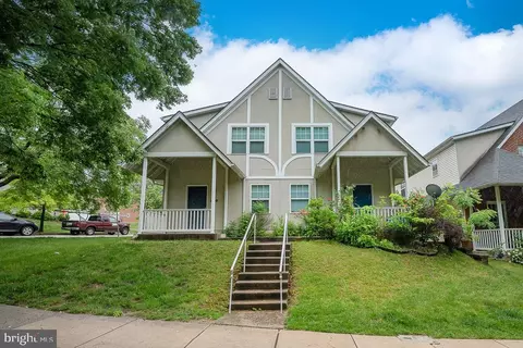 3724 Merrick Rd, Philadelphia, PA 19129