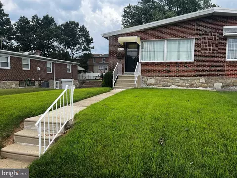271 Dimarco Dr, Philadelphia, PA 19154