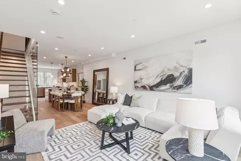 2610 Pine St, Philadelphia, PA 19103