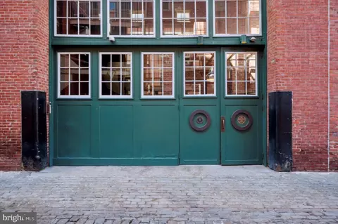 130 N Bread St #310, Philadelphia, PA 19106