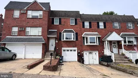 3976 Carteret Dr, Philadelphia, PA 19114