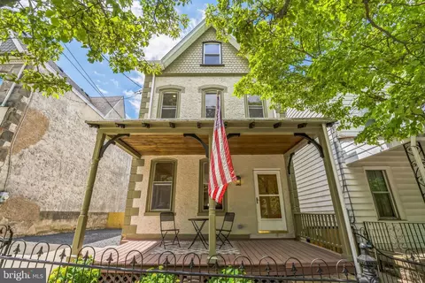4432 Dexter St, Philadelphia, PA 19128