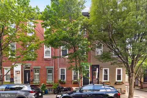 811 S 18th St, Philadelphia, PA 19146