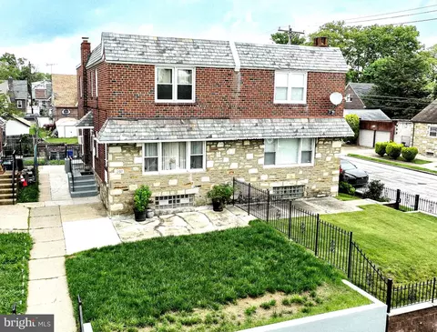 1237 Glenview St, Philadelphia, PA 19111