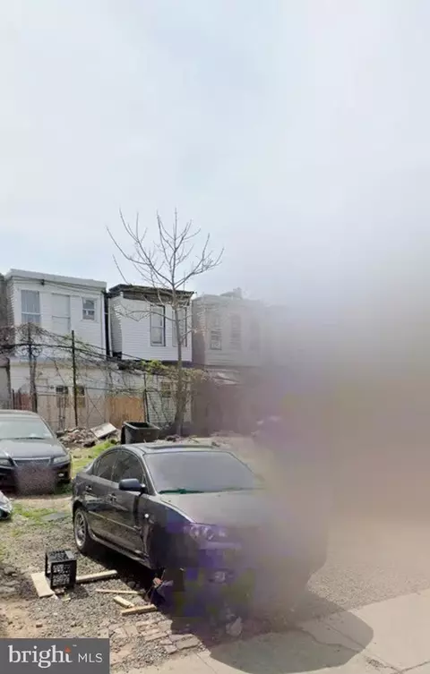 924 W Seltzer St, Philadelphia, PA 19133