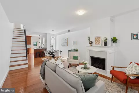 616 S Bambrey St, Philadelphia, PA 19146