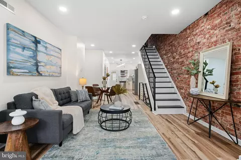 2114 S Woodstock St, Philadelphia, PA 19145
