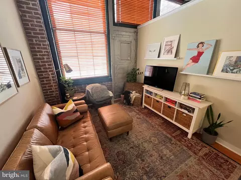 1010 Arch St #304, Philadelphia, PA 19107