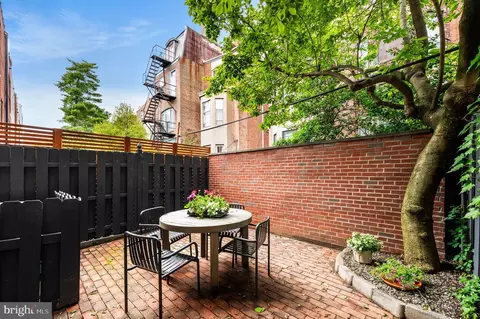 2211 Panama St, Philadelphia, PA 19103