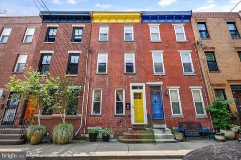 716 Clymer St, Philadelphia, PA 19147