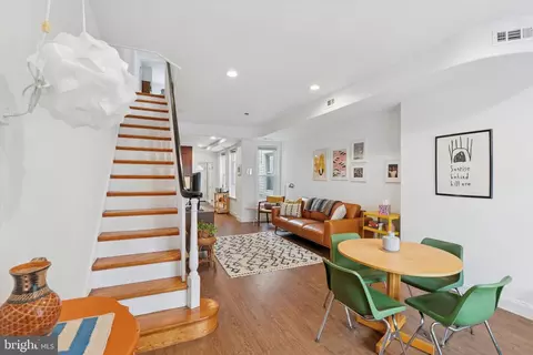 3418 Almond St, Philadelphia, PA 19134