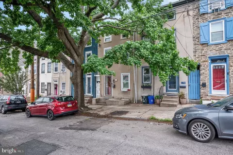 168 Carson St, Philadelphia, PA 19127