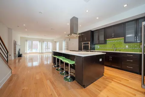 110 12 Naudain St #4, Philadelphia, PA 19147