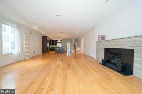 110 12 Naudain St #4, Philadelphia, PA 19147