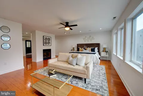 1426 Kenilworth St, Philadelphia, PA 19146