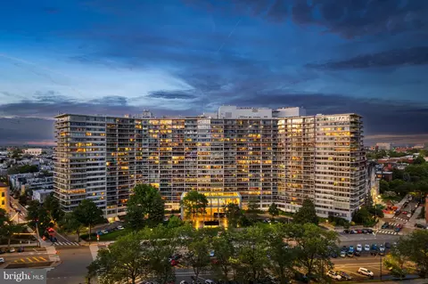 2401 Pennsylvania Ave #19A4, Philadelphia, PA 19130