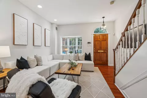 314 Monroe St, Philadelphia, PA 19147